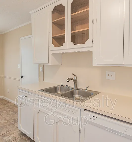 2061 Green Acres Dr — Photo 16