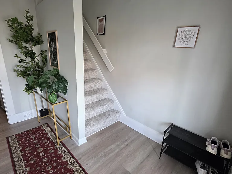 3552 Woodburn Ave #4 — Photo 10