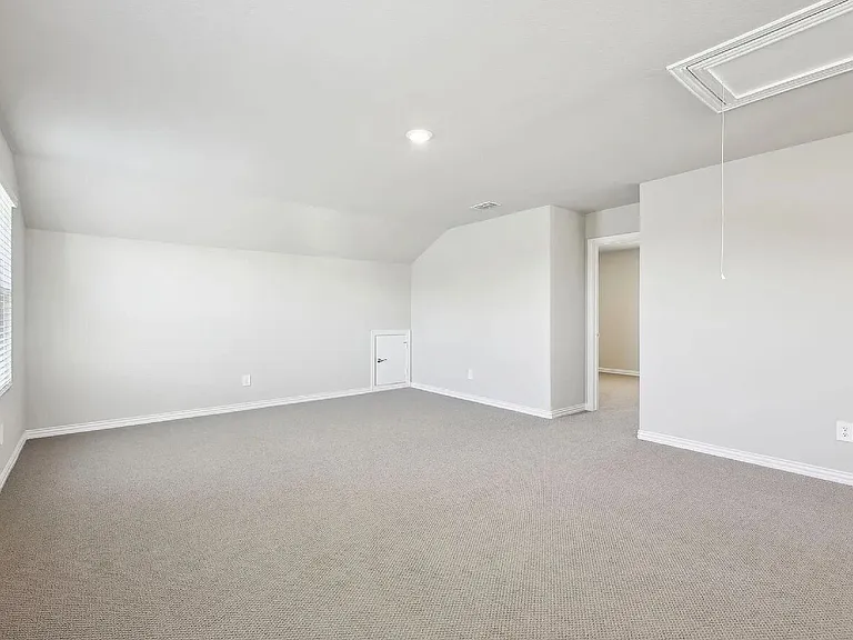 707 Hemingway Ln — Photo 11