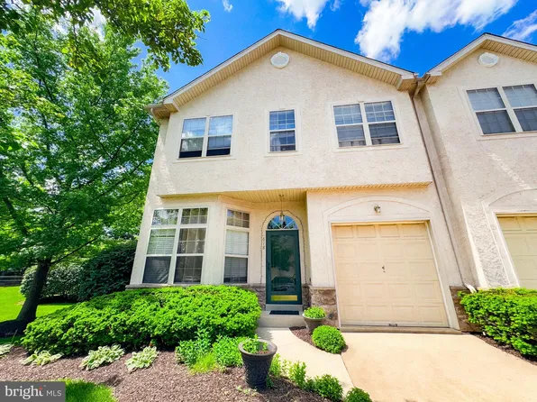 618 Manor Dr, Horsham, PA 19044