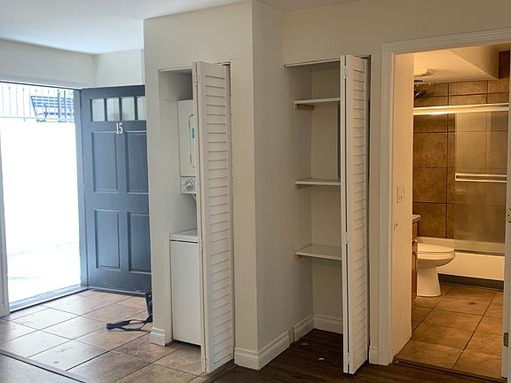 5th image of 4230 52nd St Unit 15