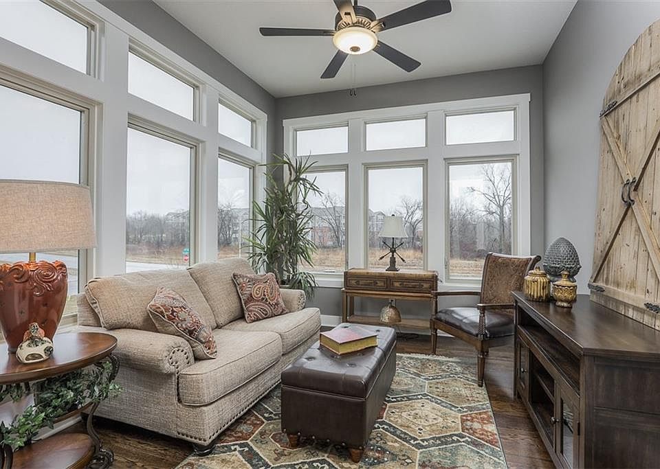 2nd image of 13848 Caenen St