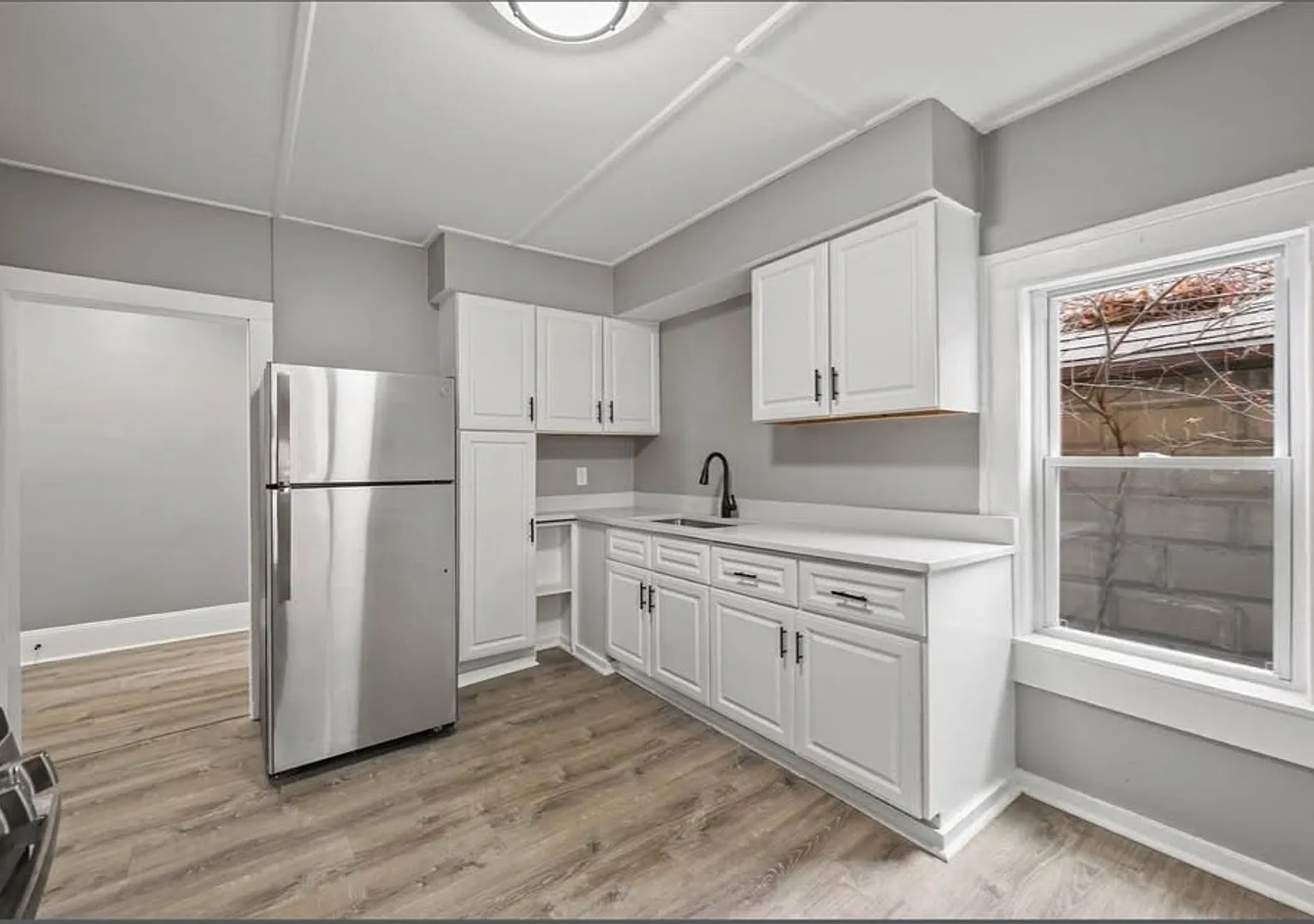 Beautifully Renovated 4-Bedroom Apartment Downtown Pittsfield $2,200/month — Photo 2