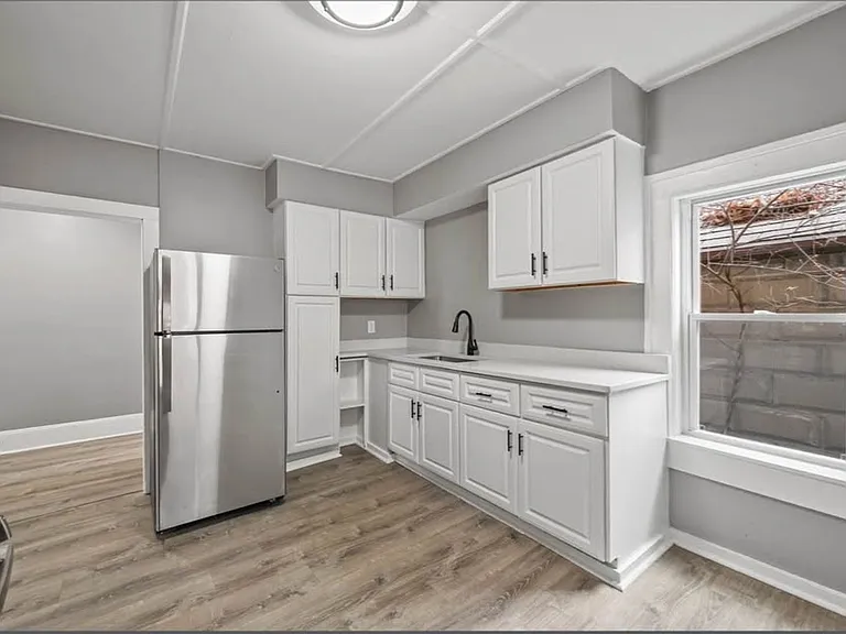 5-6 Monteleone Pl — Photo 1