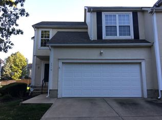 7719 W 148th St, Overland Park, KS 66223