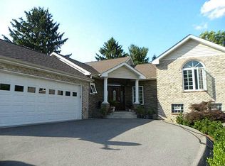 334 Ewing Rd, Carnegie, PA 15106