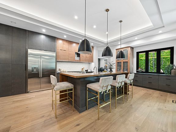 5th image of 6804 Brixley Cir