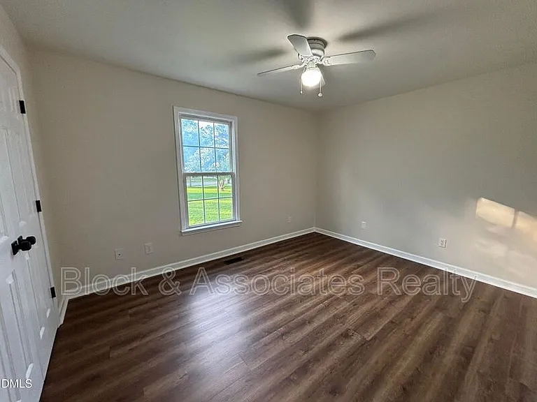 170 Devin Dr — Photo 54