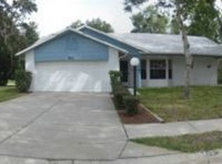 8615 Gold Pine Dr, Port Richey, FL 34668