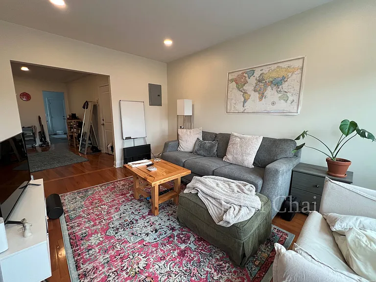 123 Sutherland Rd #N — Photo 10