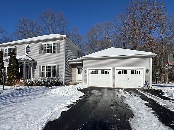 3rd image of 22 Balsam Way