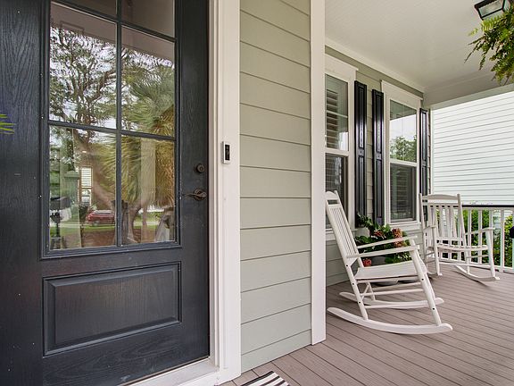 3rd image of 2241 Dewees Creek Dr