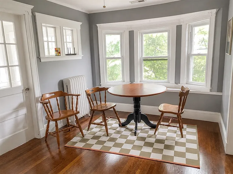 59 Rowe St #2 — Photo 3