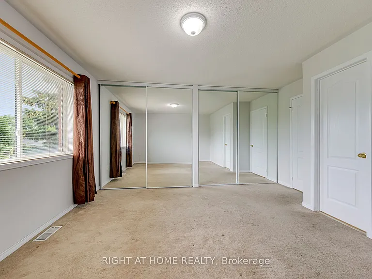 38 Fairview Rd W #38 — Photo 29