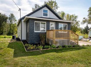 E7465 County Road C, North Freedom, WI 53951