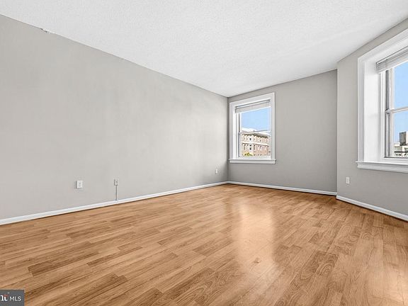 4th image of 1851 Columbia Rd NW APT 401