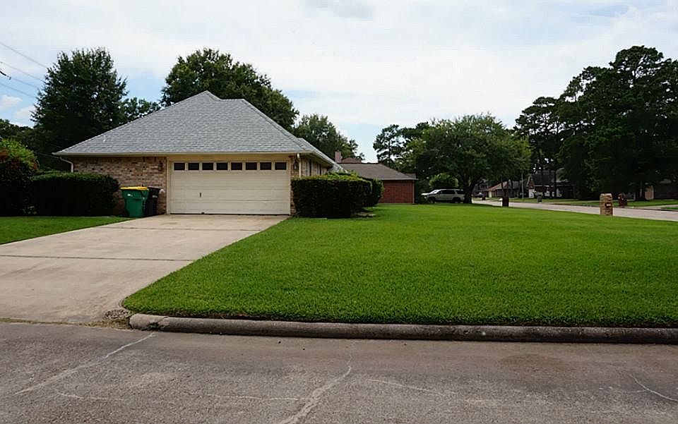 9746 El Chaco St Baytown TX 77521 Zillow