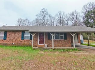 220 Leona Dr, Florence, AL 35633