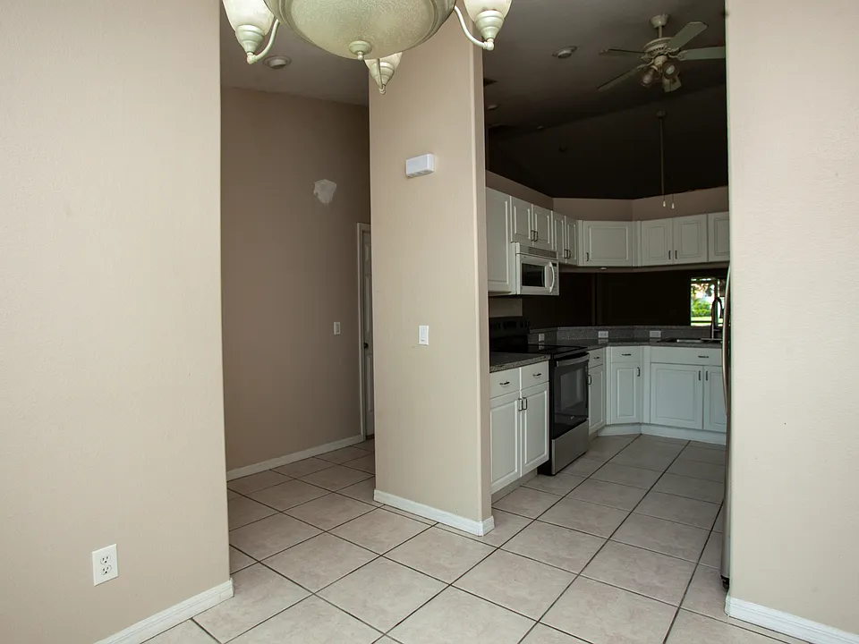 626 SE 13th Pl
