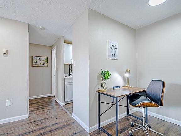 3rd image of 3118 W 14th St APT 208
