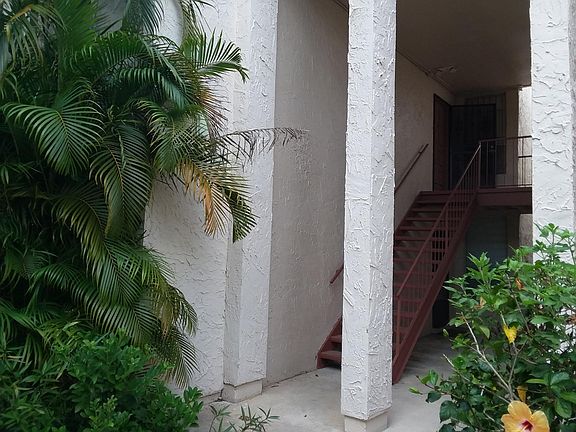2nd image of 536 Orange Dr APT 20