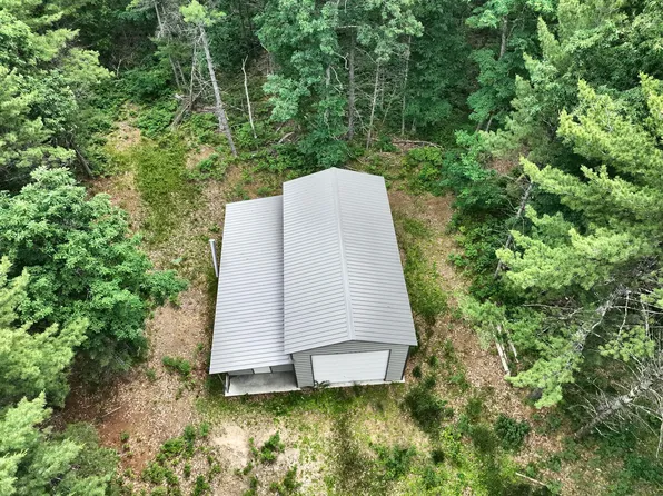 5910 S Shallow Dr, Idlewild, MI 49642