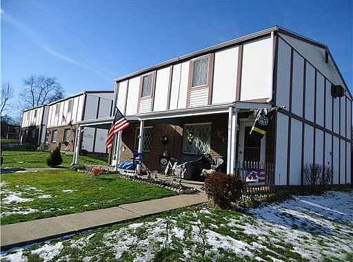 2nd image of 1219-25 Sumac Way