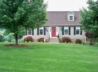 4906 Kingsmen Rd, Roanoke, VA 24019