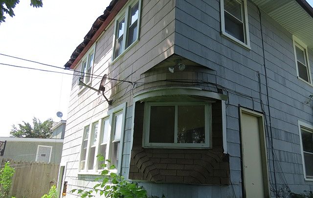 1st image of 5729 W Midway Park