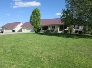505 Canter Ln, Dandridge, TN 37725