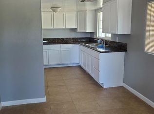 930 Brentwood Dr, Bakersfield, CA 93306