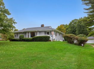 12982 Main St, Buchanan, MI 49107