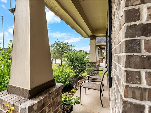 2nd image of 31246 Liberty Knoll Ln