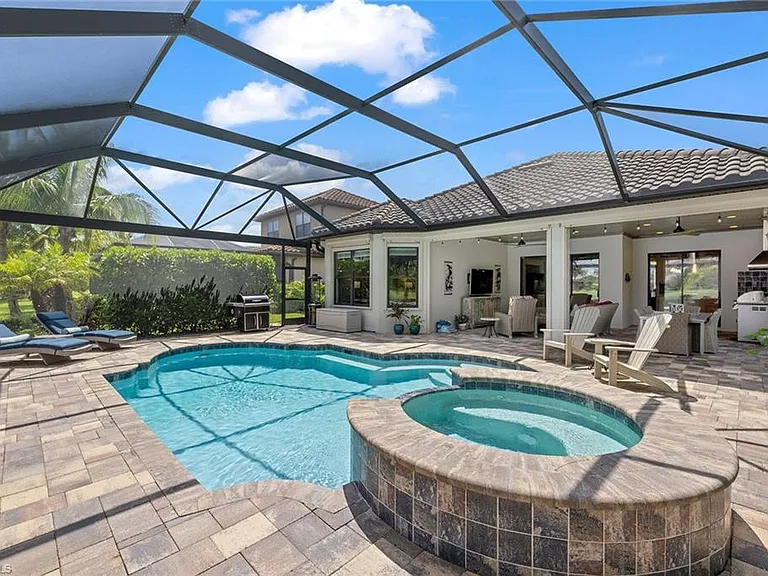 9515 Campanile Cir — Photo 31