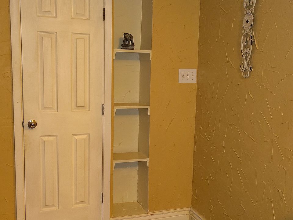 1st image of 3803 Dumbarton Rd #B