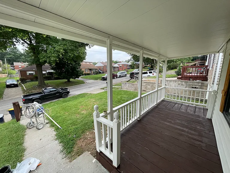 3945 Monroe Ave — Photo 5