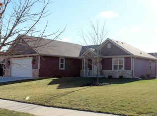291 Owls Ln, Kewaskum, WI 53040