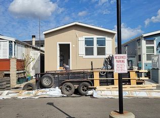 33 Welcome Ln, Seal Beach, CA 90740