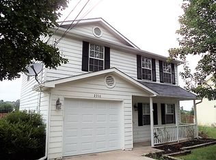 2316 Crestpark Rd, Knoxville, TN 37912