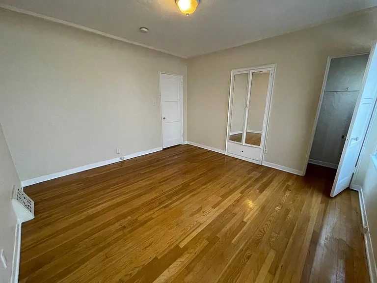 1060 S Corning St — Photo 13