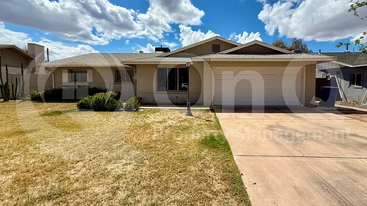 4 bed, 2.0 bath, 2064 sqft, $2,599 — Photo 1