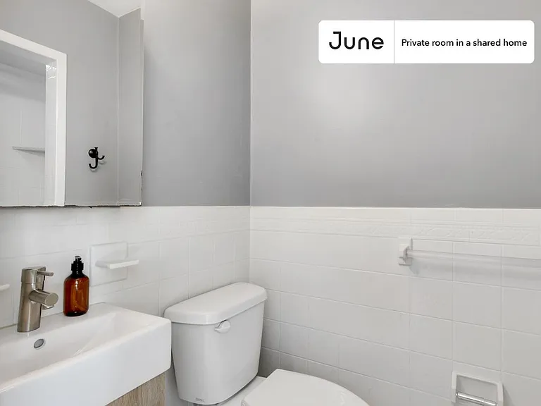 36 N Bennet St #A — Photo 10