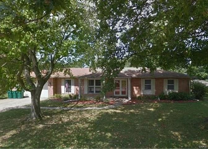 2nd image of 2525 Westmoreland Dr
