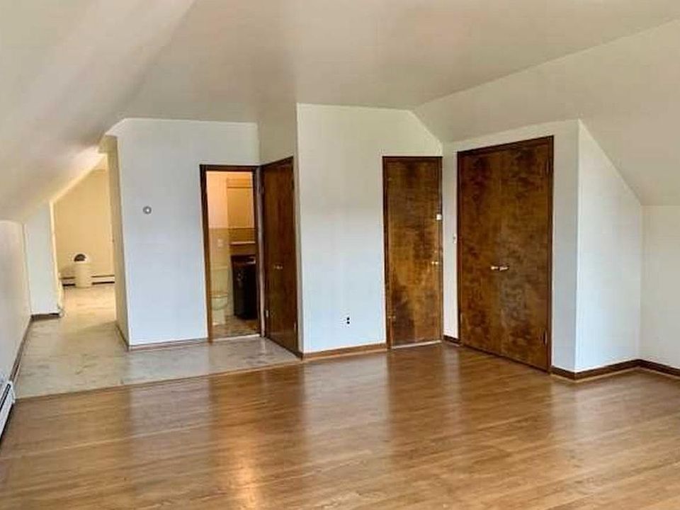 2nd image of 332 Harrison Ave APT 3