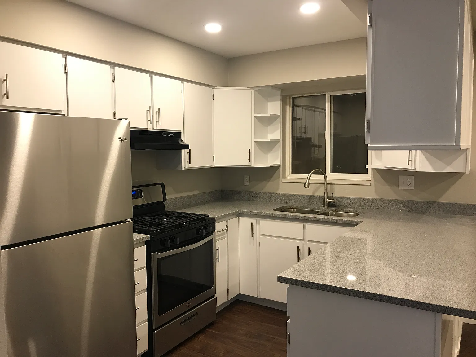 3 bed, 1450 sqft, $1,880 — Photo 4