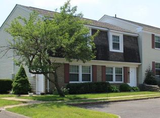 248 Otterbein Dr APT P, Lexington, OH 44904