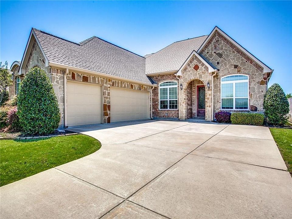 1st image of 2379 Collin Dr