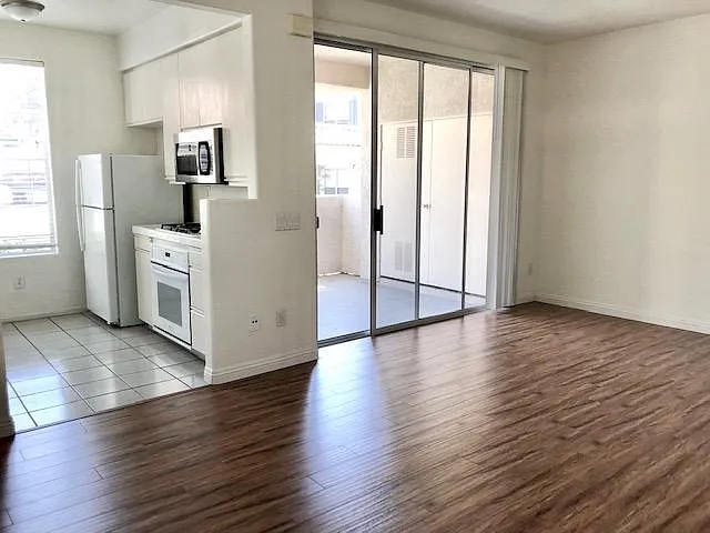 3592 Caminito El Rincon — Photo 5