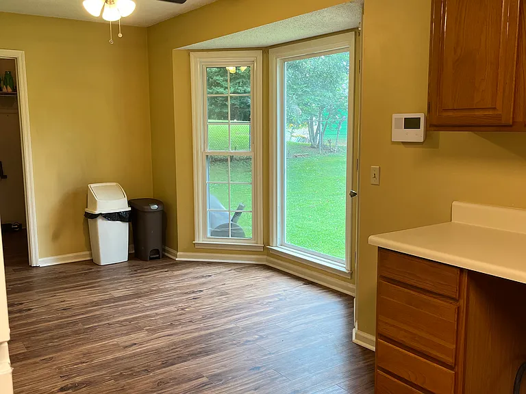 18 Oakdale Dr — Photo 44