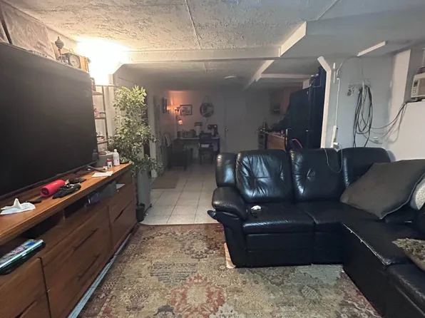 134 Gertrude St, Syracuse, NY 13203